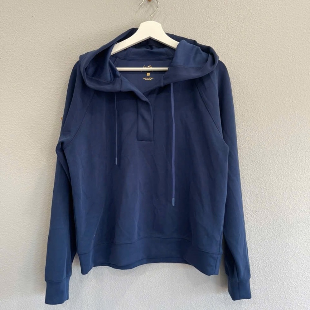 NWOT LILLY PULITZER Upf 50+ Kendy Pullover In Low Tide Navy